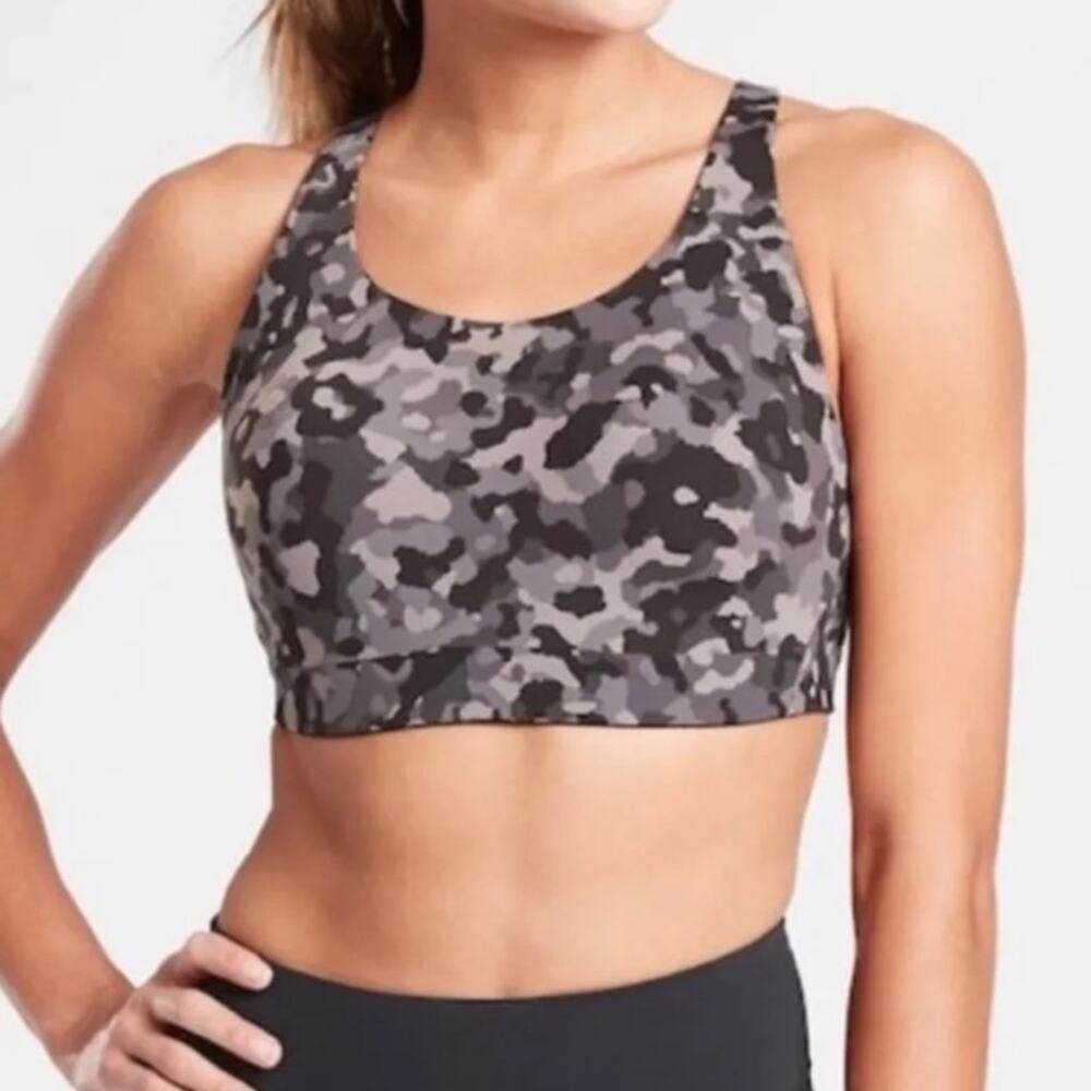 Athleta camouflage sports bra 32C adjustable athletic athleisure